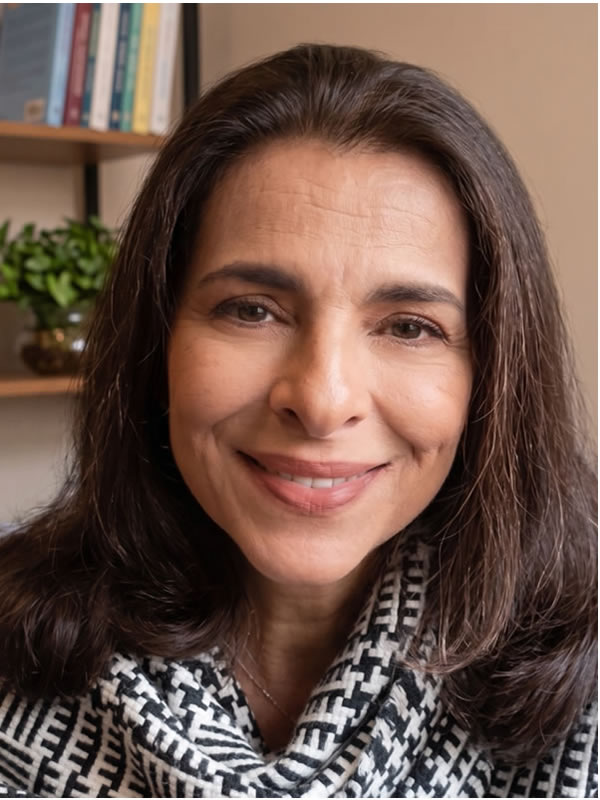 Léia Carvalho - Psicoterapeuta Sênior